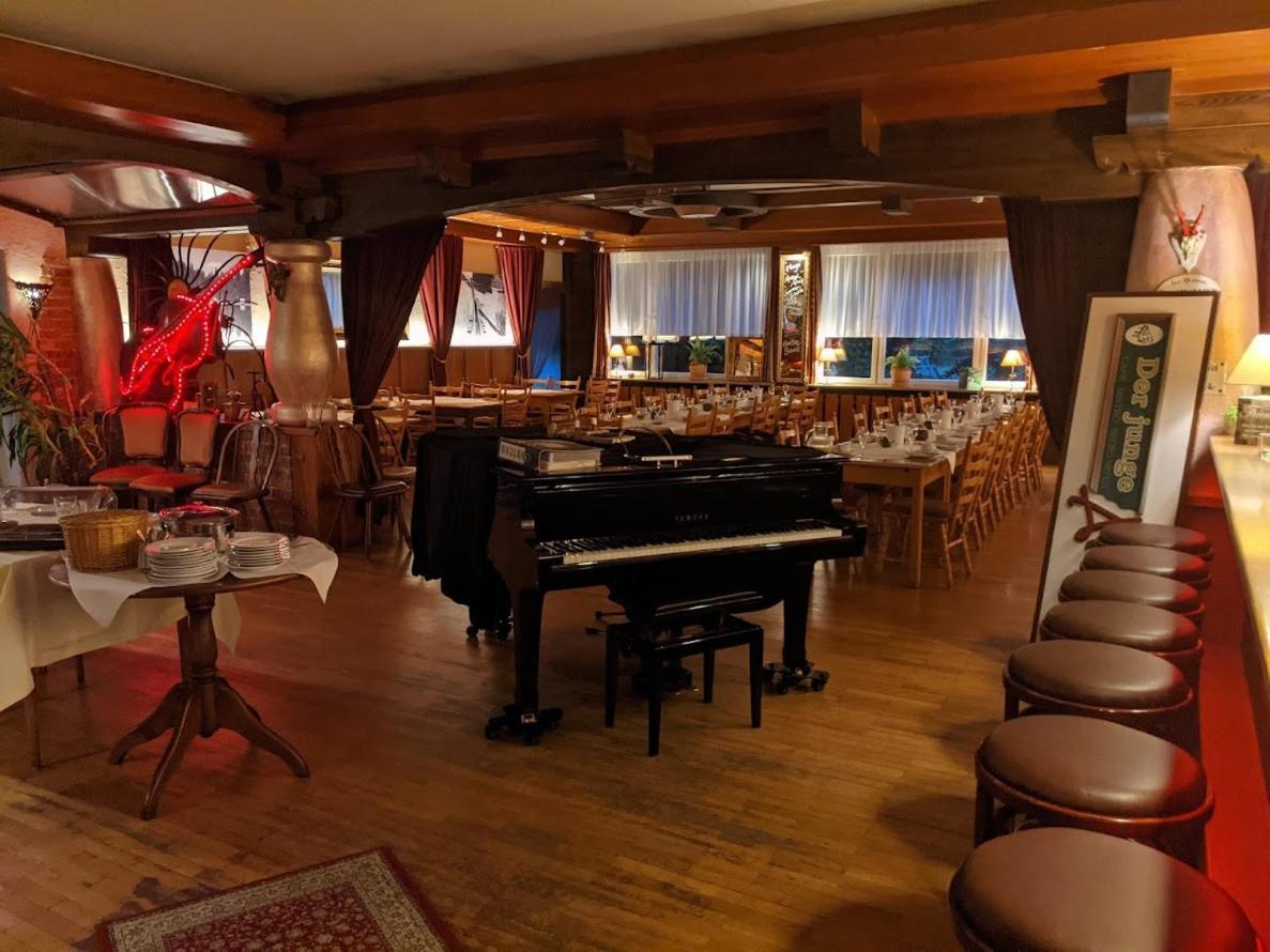 Hotel Restaurant Albans Sonne 巴特里坡德索西坡 外观 照片